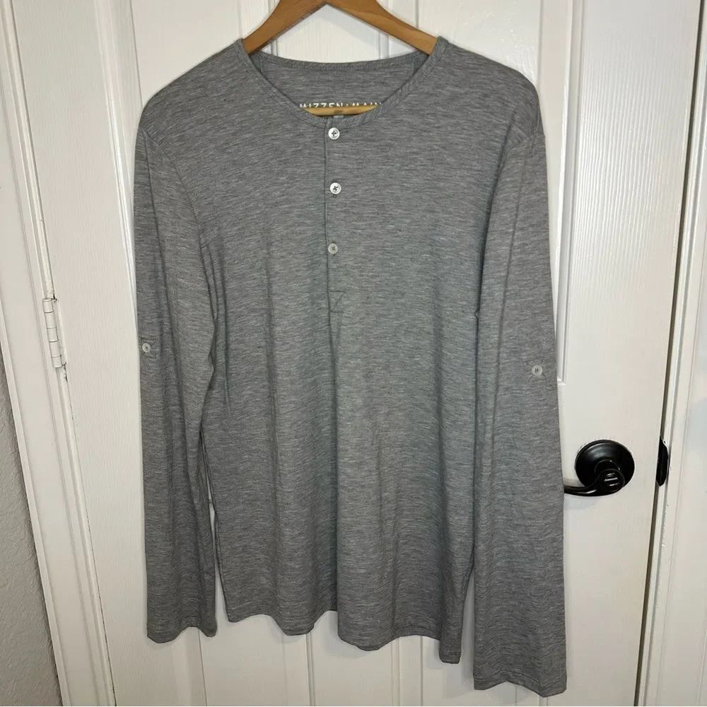 Mizzen + Main Light Grey Henley Long Sleeve Sz L Minimalist Quiet Luxury Preppy